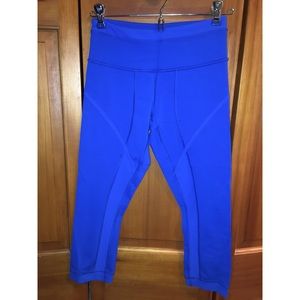 Lululemon roll out crop- Baroque Blue